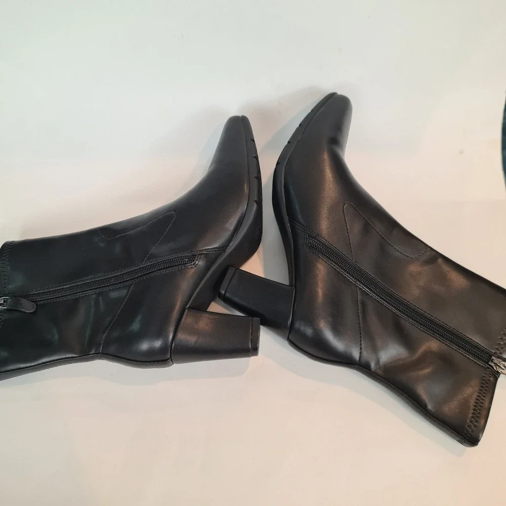 Aerosoles Cinnamon Black Square Toe Block Heel Ankle Boots Womens 9M Classic